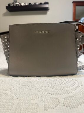 Michael Kors GretLeather Crossbody Purse